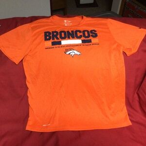 DENVER Broncos Nike tshirt